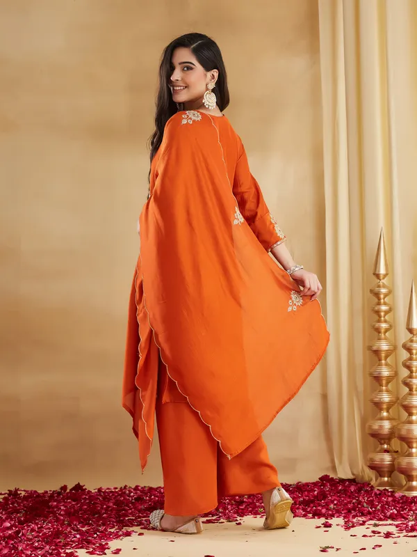 Neeva_store_Silk_Blend_Orange_Color_Kurta_Suit_Set