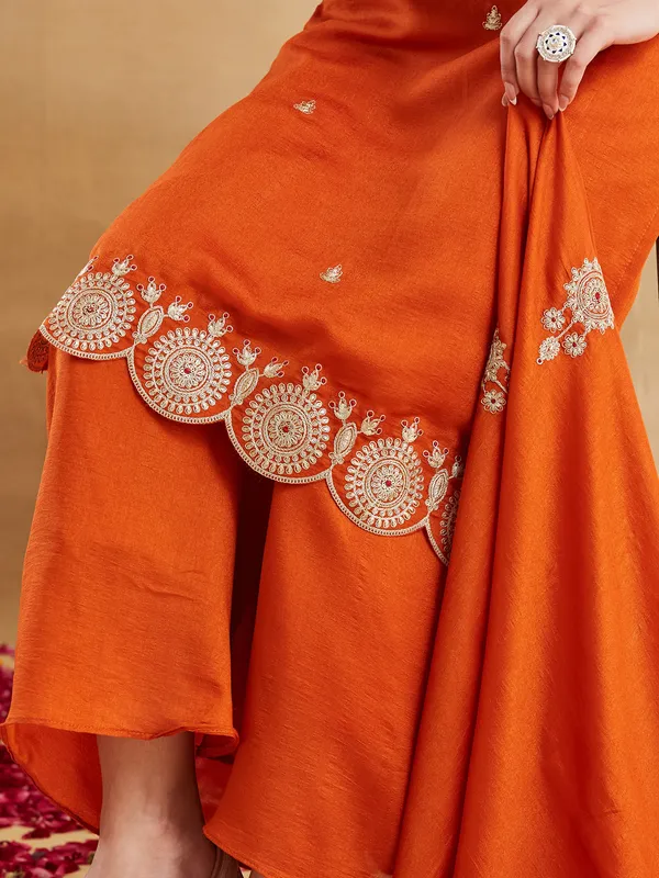Neeva_store_Silk_Blend_Orange_Color_Kurta_Suit_Set