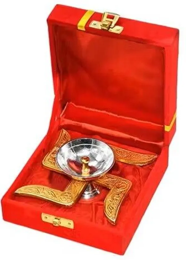 Tih_Aluminium,_Brass_Table_Diya_(Height:_2_Inch)