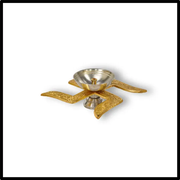 Balaji_Mart_Aluminium_Table_Diya_(Height:_1.5_Inch)