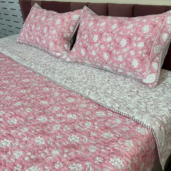 Cotton_Percale_Quilted_Hand_Block_Print_Bedcover_With_2_Pillow_Covers
