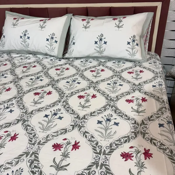 Pure_Cotton_Percale_Hand_Block_Printed_Bedcover_With_2_Pillow_Covers
