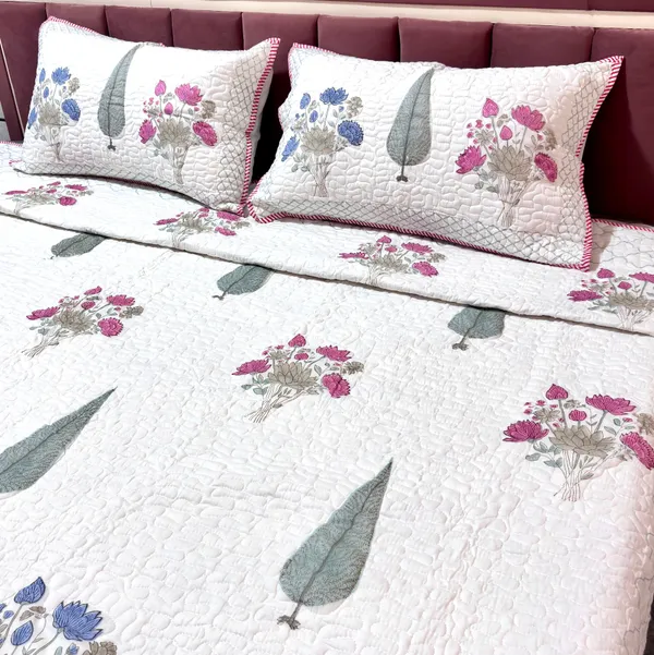 Cotton_Percale_Quilted_Floral_Print_Bedcover_With_2_Pillow_Covers