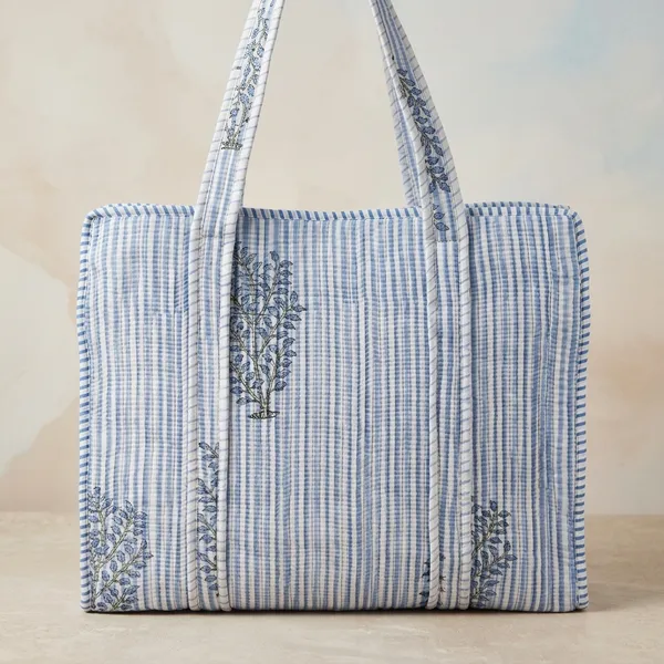 Blue_White_Mulmul_Checked_Quilted_Tote_Bag_For_Women