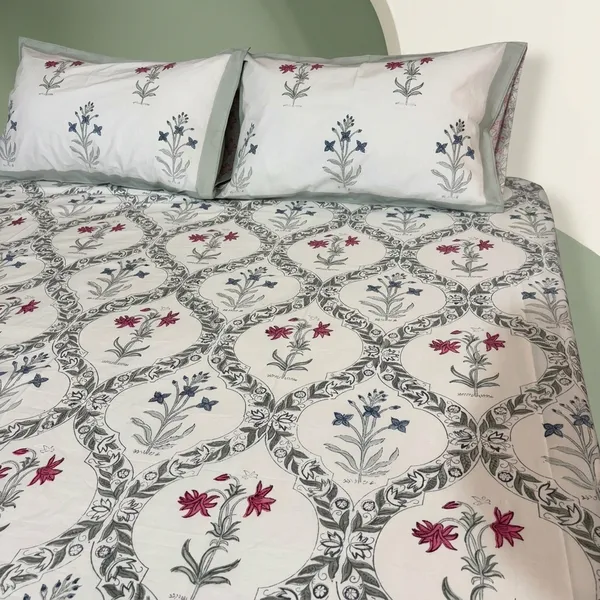 Pure_Cotton_Percale_Hand_Block_Printed_Bedcover_With_2_Pillow_Covers