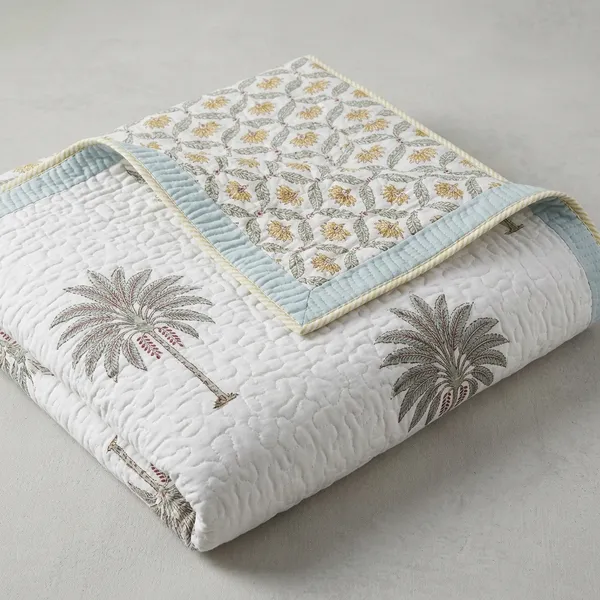 Green_Pure_Cotton_Percale_Kaju_Hand_Block_Reversible_Quilted_Bedcover_With_2_Pillow_Covers