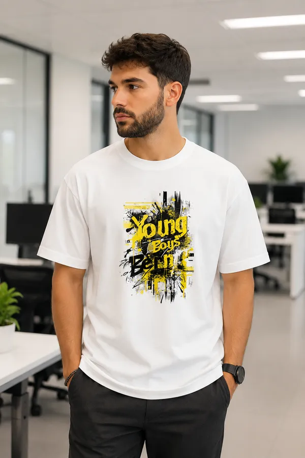 Young_boy_printes_T-shirt