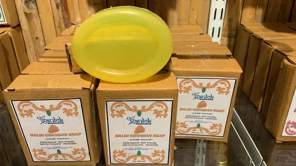 Sandalwood_Coconut_Oil_Herbal_Bathing_Soap_Pack_Of_5