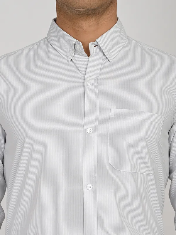 Men_Classic_Striped_Formal_Shirt