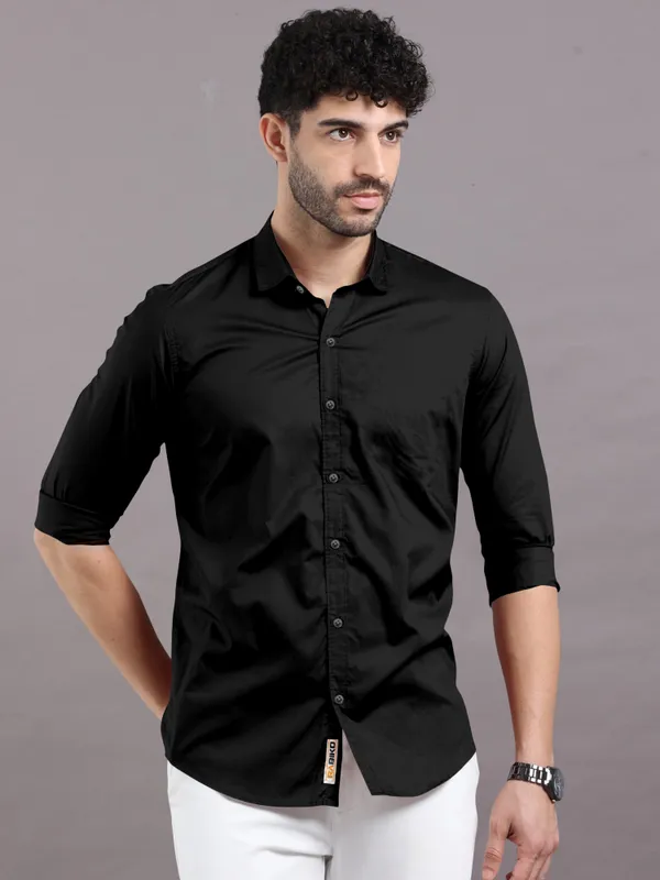 Men'S_Premium_Black_Cotton_Shirt