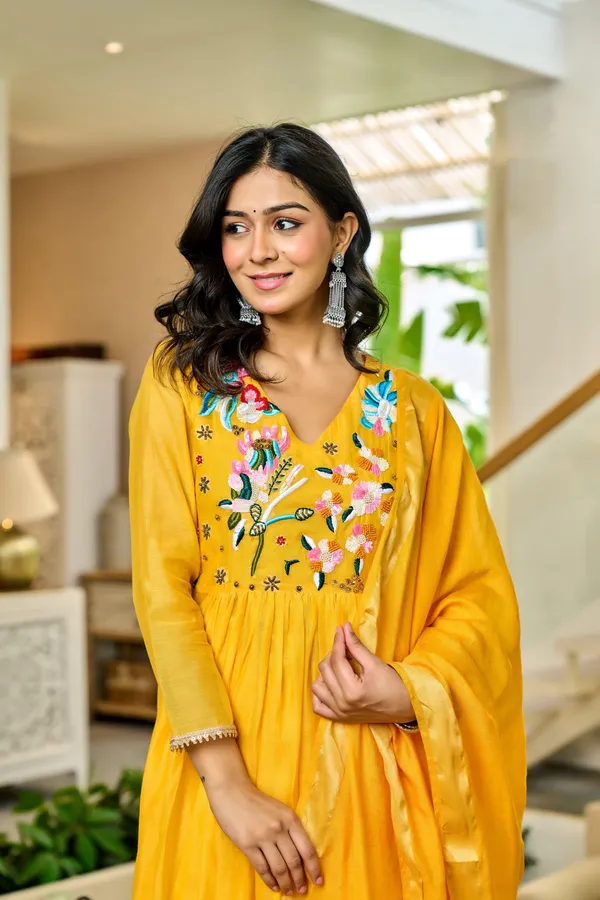 Yellow_Cotton_Floral_Embroidered_Anarkali_Kurta_Set_For_Women