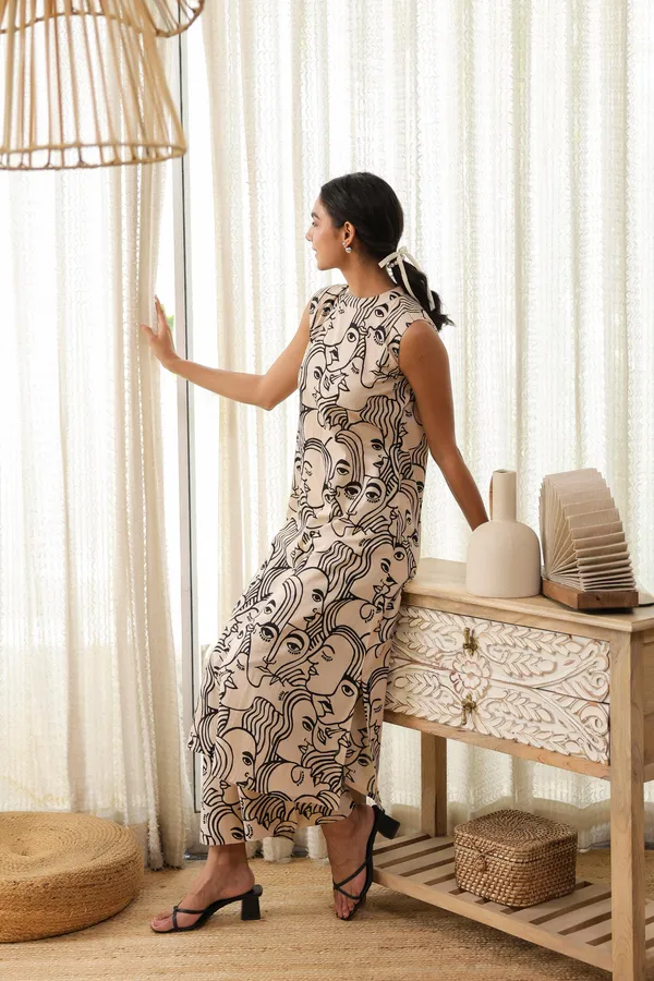 Cream_And_Black_Cotton_Abstract_Print_Sleeveless_Jumpsuit_For_Women