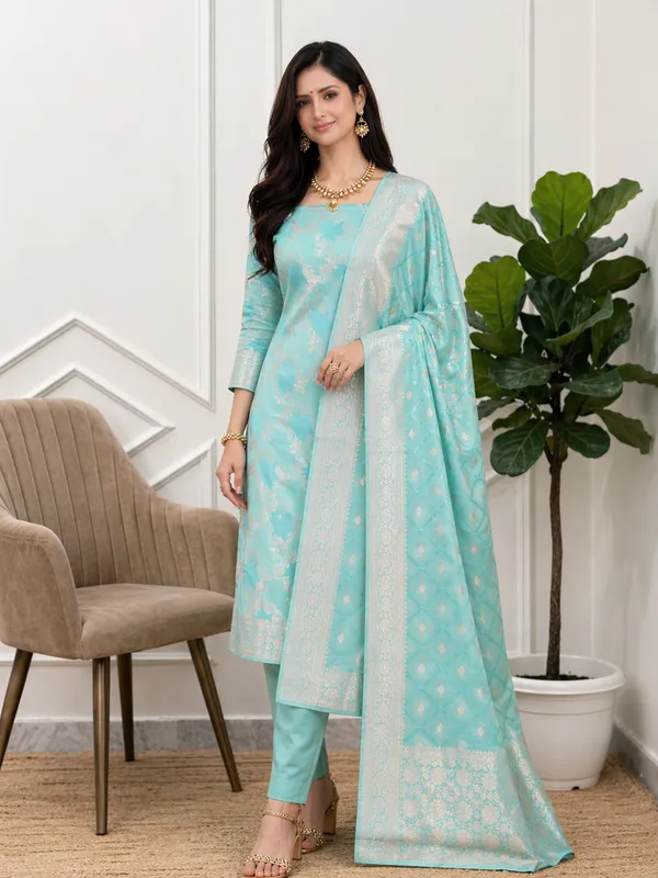 Banarasi_Handloom_Silk_Unstitched_Suit_With_3Pcs_Set_Banarasi_Handloom_Silk