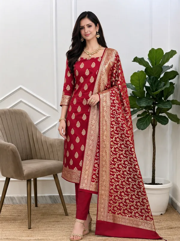 Premium_Banarasi_Handloom_Unstitched_Salwar_Suit_With_Dupatta_Banarasi_Handloom_Silk