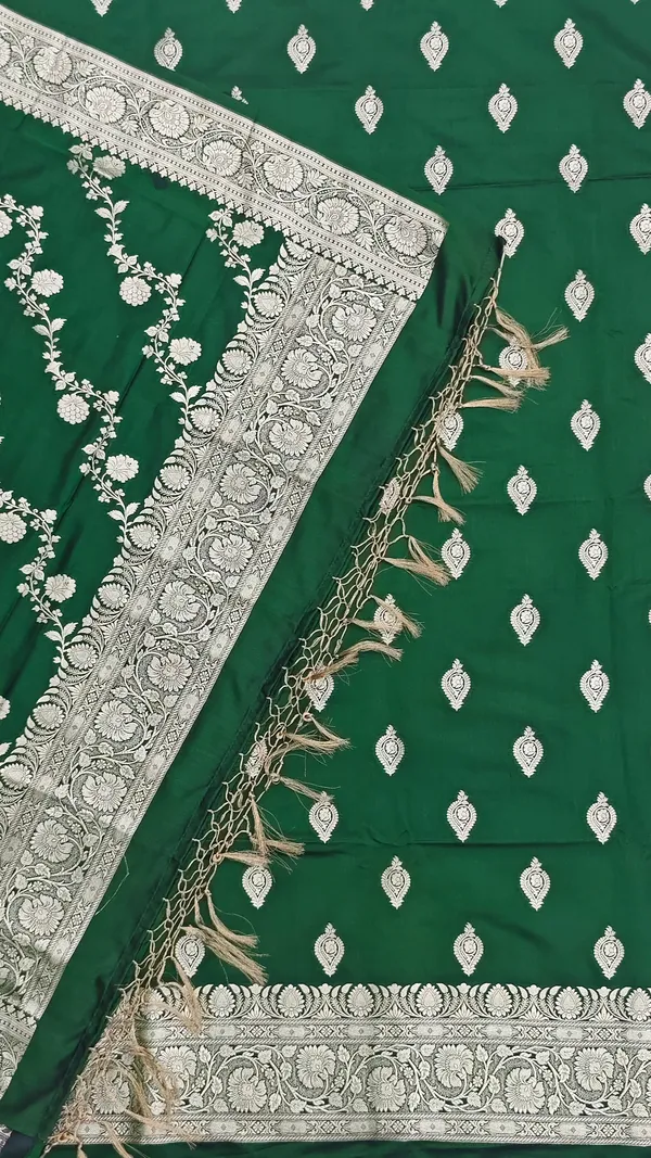 Luxury_Banarasi_Handwoven_Silk_Unstitched_3Pcs_Suit_With_Green_Banarasi_Handloom_Silk