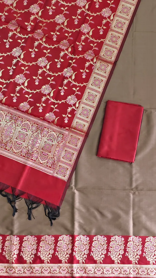 Luxury_Soft_Semi_Silk_Banarasi_3_Pcs_Suit_With_Contrast_Maroon_Pallu_Banarasi_Soft_Semi_Silk