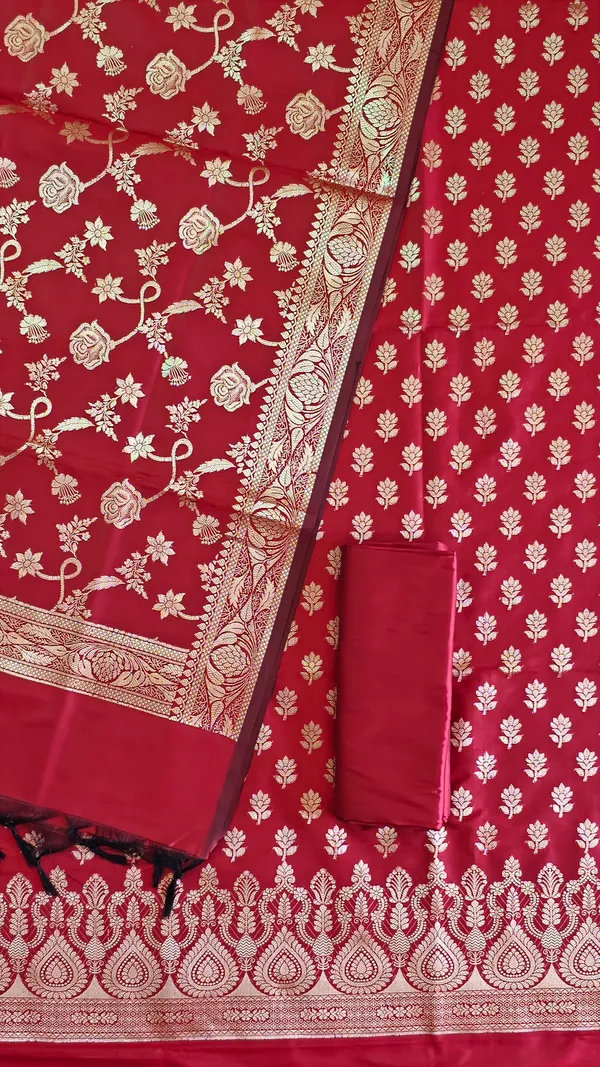 Easy_Drape_Premium_Soft_Banarasi_Silk_3_Pcs_Suit_With_Red_Banarasi_Soft_Silk
