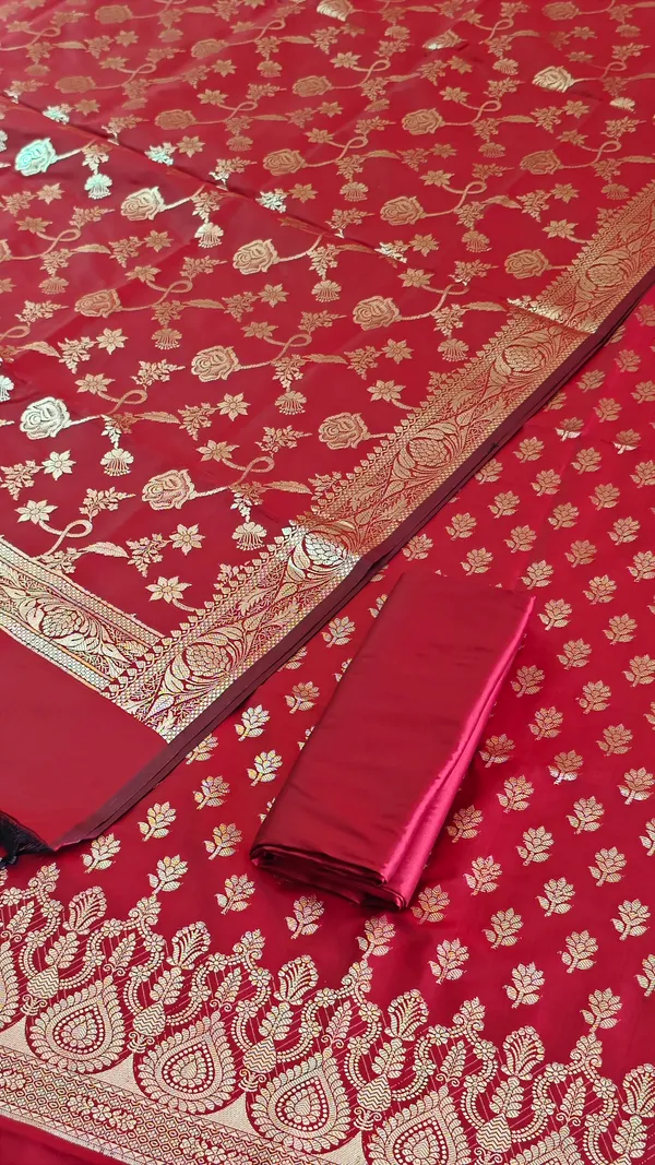 Easy_Drape_Premium_Soft_Banarasi_Silk_3_Pcs_Suit_With_Red_Banarasi_Soft_Silk