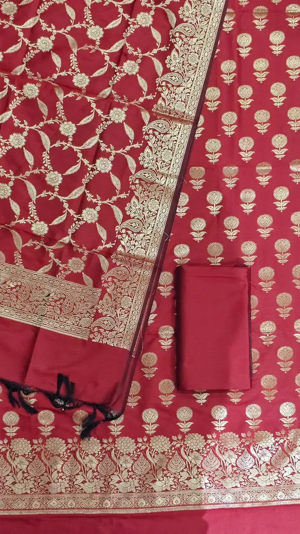 Royal_Banaras_Authentic_Zari_Woven_Silk_3_Pcs_Suit_With_Red_Banarasi_Katan_Silk