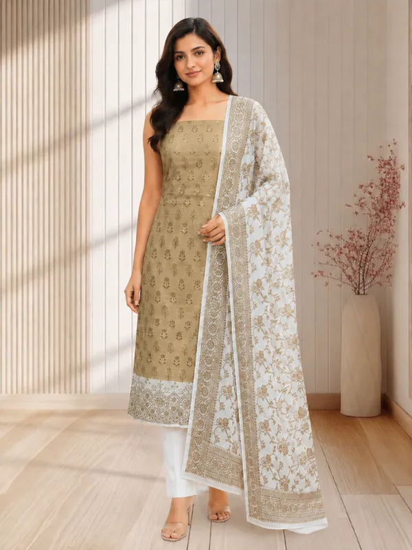 Banarasi_Soft_Cotton_Silk_Suit_With_Beautyful_Contrast
