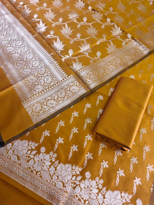Banarasi_Soft_Silk_3_Pcs_Suit_With_Beautyfull_Design