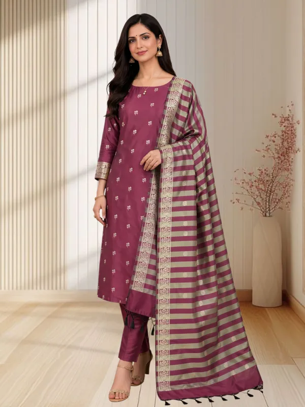 Banarasi_Silk_3_Pcs_Suit_Online_|_Designer_Party_Wear_&_Wedding_for_Women_Wine_Color