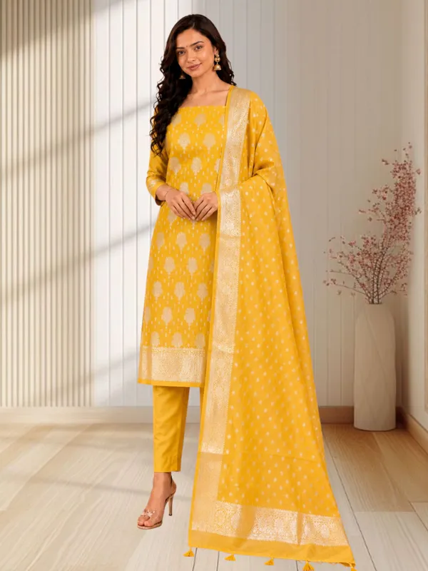 Top_Trading_Banarasi_Georgette_Silk_3_Pcs_Suit_