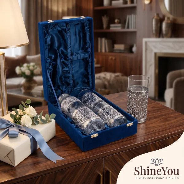 ShineYou_Premium_Glass_Water_Bottle_&_2_Glasses_Gift_Set_with_Decorative_Silver_Lattice_Sleeve