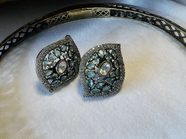 Noor_Polki_Duet_Embellished_Choker