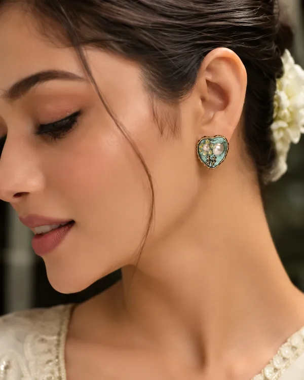 Bloom_Studs