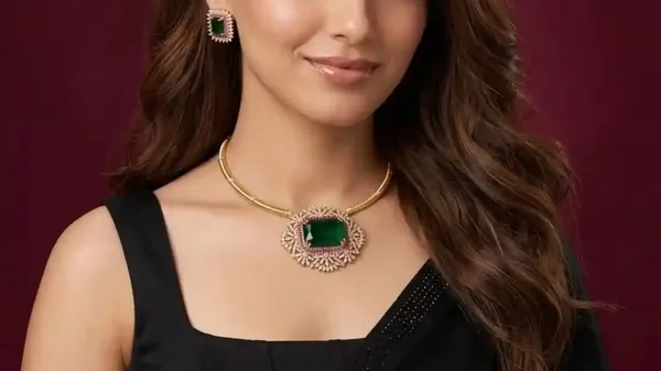 Noor_Emerald_Halo_Choker