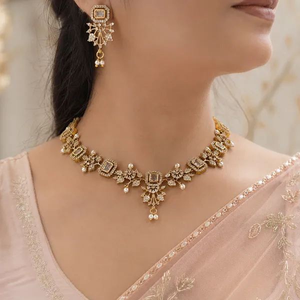 Noor_Floral_Crystal_Necklace_Set