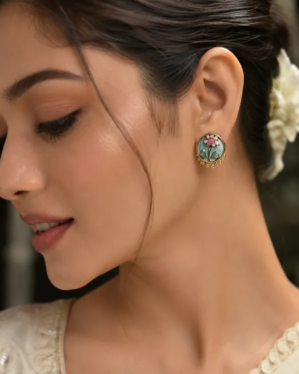 Bloom_Studs