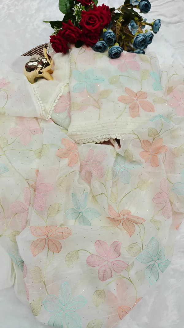 Beautiful_soft_crush_organza_thread_work_saree_for_women