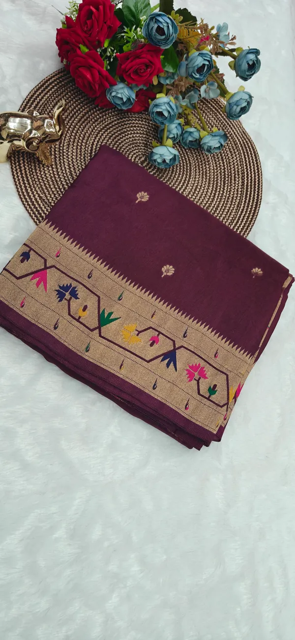 Maroon_Munga_Crepe_Handloom_Saree_For_Women