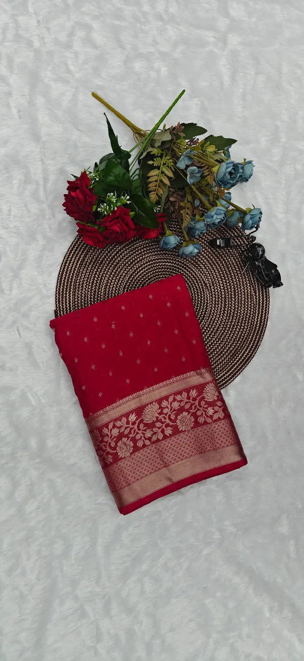 Red_Chiffon_Georgette_Saree_For_Women