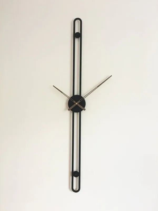 Black_Metal_Iron_Premium_Wall_Clock_For_Home_Decor