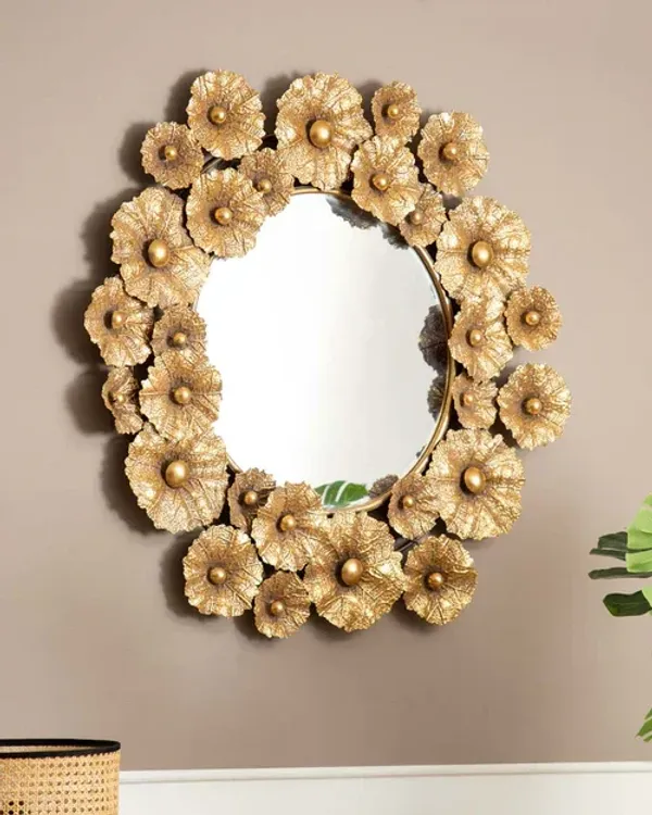 Flower_Designed_Metallic_Wall_Mirror
