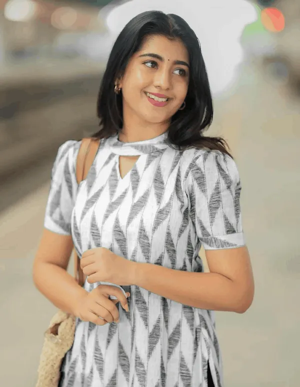 Trendy_Cotton_Printed_Kurti_Design_For_Women