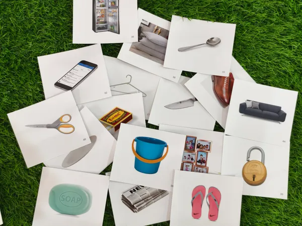Day_To_Day_Functional_Life_Skills_Flashcards;_Teach_Everyday_Objects