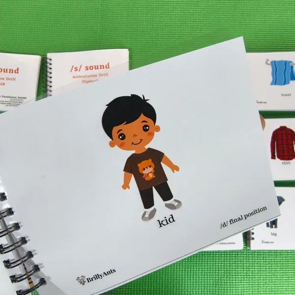 ArticuFlip:_English_Articulation_12_sounds_Flipbook_Set