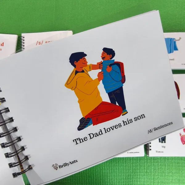 ArticuFlip:_English_Articulation_12_sounds_Flipbook_Set