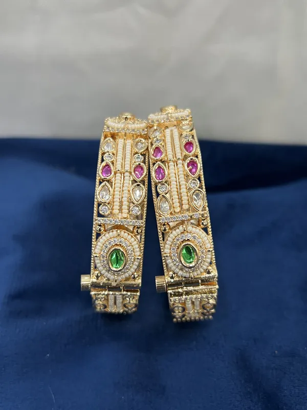 Gold_Plated_Multicolor_Kundan_Stone_Traditional_Bangles_for_Women