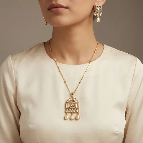 Golden_Kundan_Meenakari_Necklace_Set_with_Teardrop_Pearls