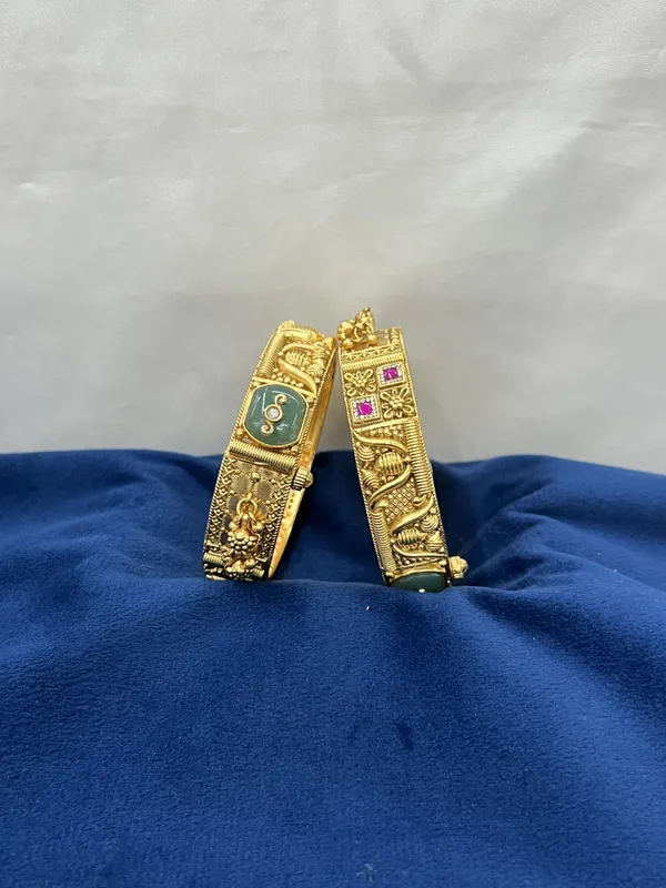 Antique_Bangles