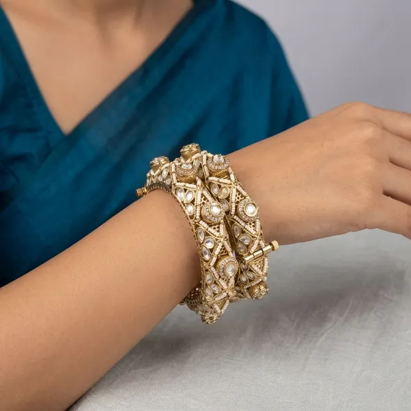 Gold_Plated_Kundan_Polki_Bangle_Set_for_Women