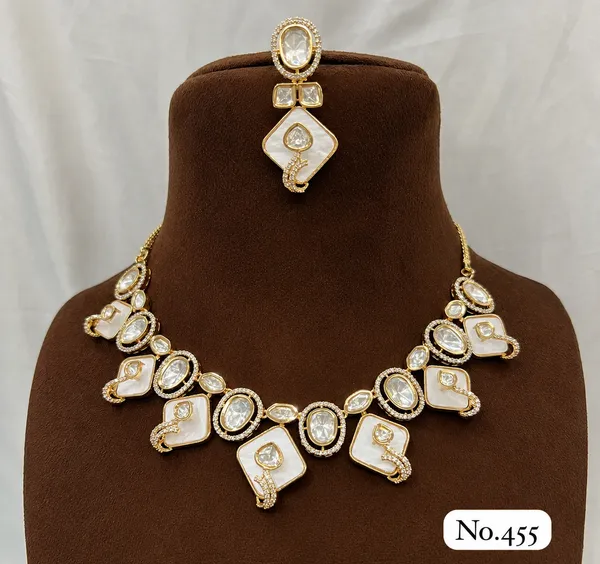 White_Pearl_Kundan_Necklace_Set_with_earings_for_Women