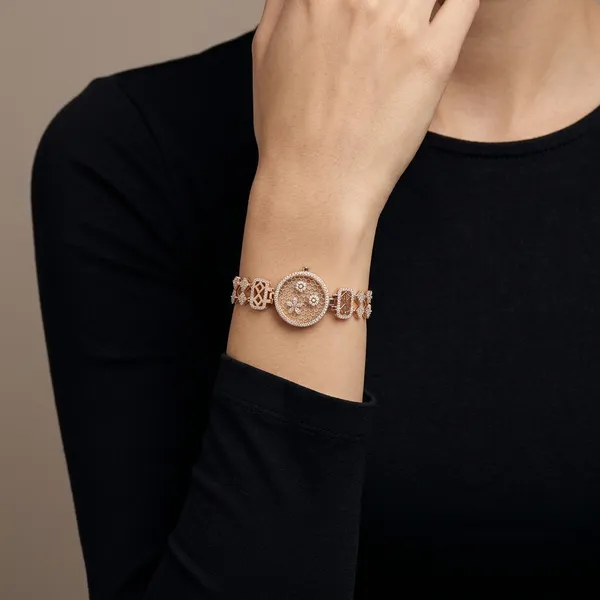 Rose_Gold_Polished_Diamond_Studded_Bracelet_watch_for_Women
