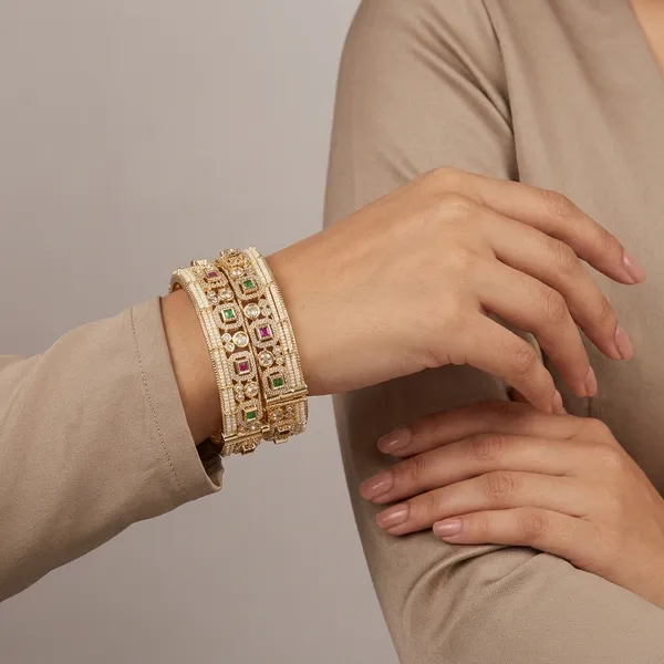 Gold_Plated_Kundan_Stone_Bangles_Set_for_Women