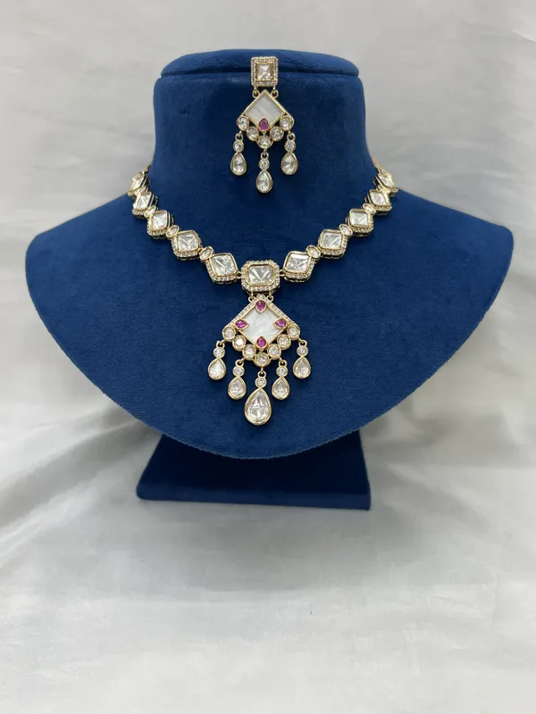 Polki_Diamond_Ruby_Necklace_Set_with_earings_for_Women